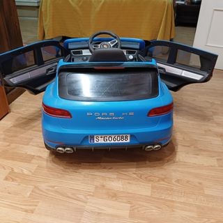 Coche eléctrico infantil azul