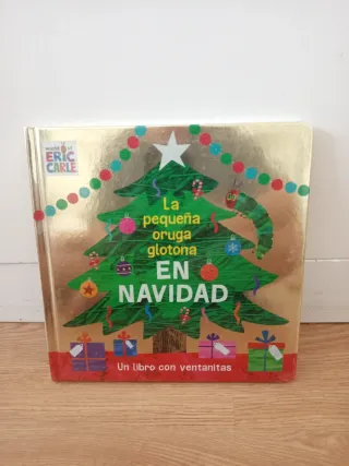 Libro infantil La pequeña oruga glotona en Navidad