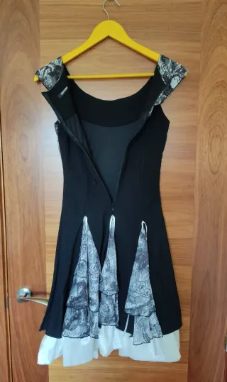 Vestido fiesta negro y multicolor