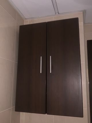 Mobili da bagno in legno e vetro