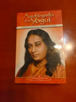 Autobiografia de un Yogui (Spanish Edition)
