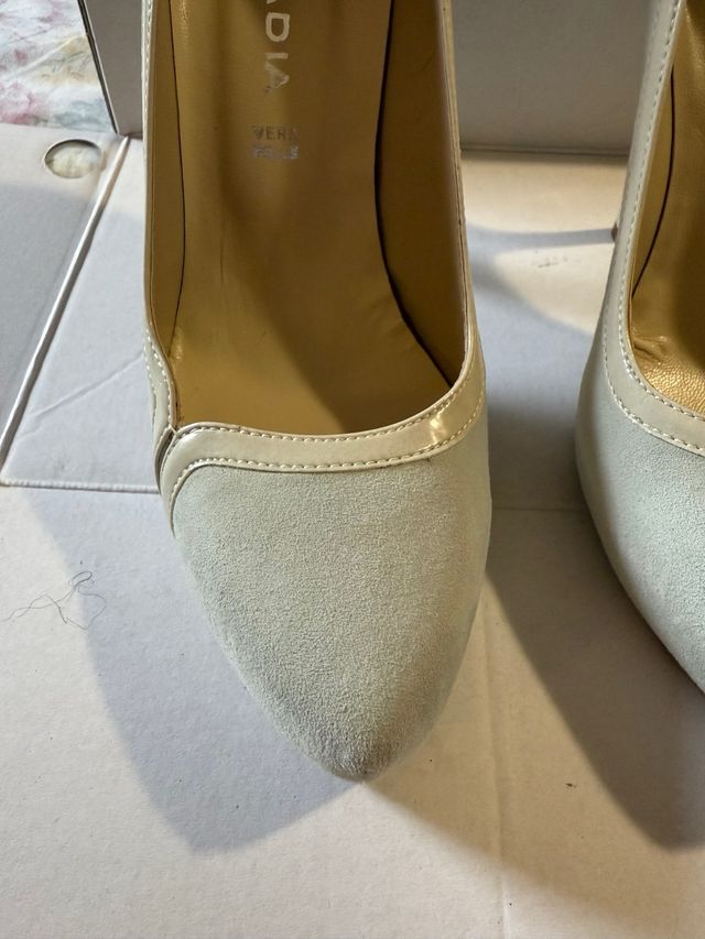 Arcadia Décolleté Panna Pelle Vera scamosciata 