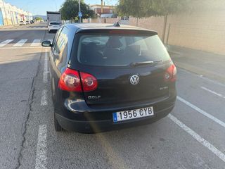 Volkswagen Golf 2004