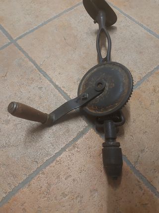 Trapano a mano antico raro