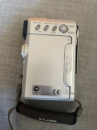 Cámara de vídeo digital JVC