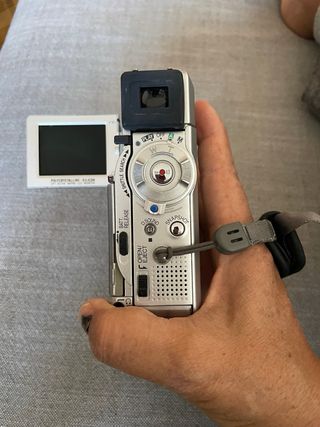 Cámara de vídeo digital JVC