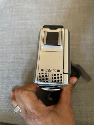 Cámara de vídeo digital JVC