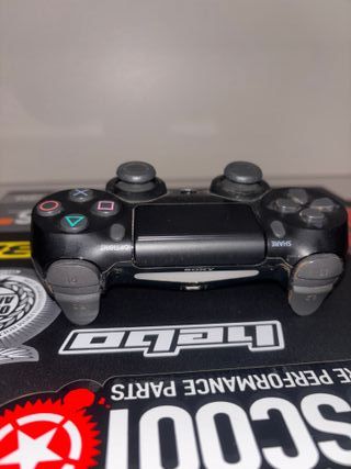 Consola PS4 Pro 1TB Negra con Mando

