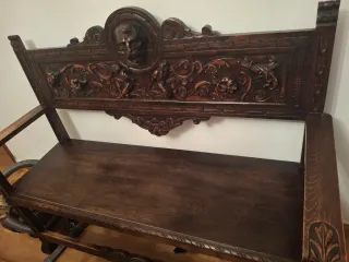 Banco antiguo madera tallada