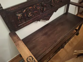 Banco antiguo madera tallada