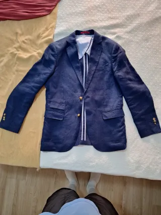 Americana azul, de Álvaro Moreno.