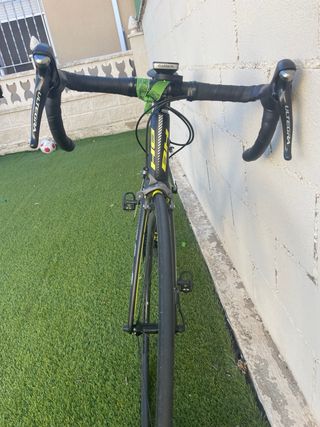 Bicicleta Carretera BH Quartz Negra/Amarilla