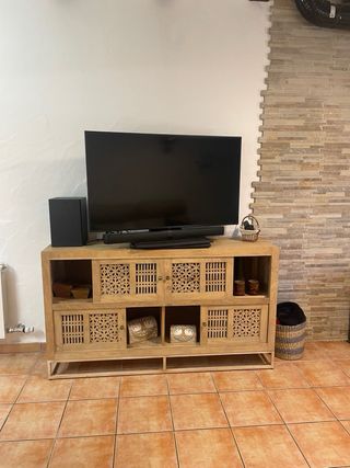 CASA CON PISCINA ZONA RESIDENCIAL.