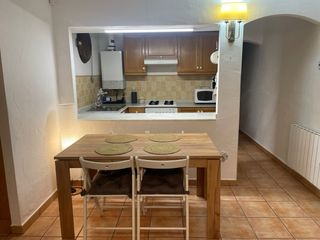 CASA CON PISCINA ZONA RESIDENCIAL.