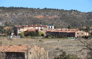 CASA CON PISCINA ZONA RESIDENCIAL.