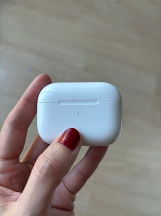 AirPods Pro originali con 2 cavi e auricolari