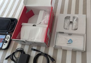 Nintendo Switch OLED Blanca + Funda + Mando