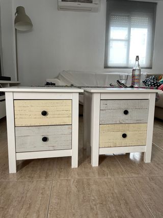 Mesitas de noche de madera