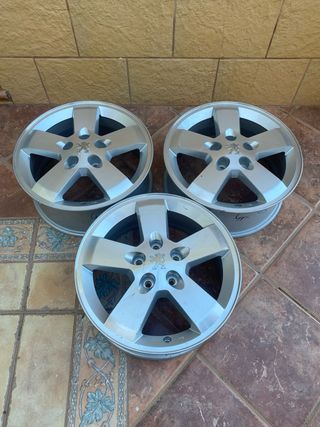 3 Llantas Peugeot Aluminio Nuevas