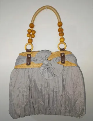 Bolso Vintage elegante.