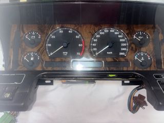 Cuadro Instrumentos Jaguar XJ40