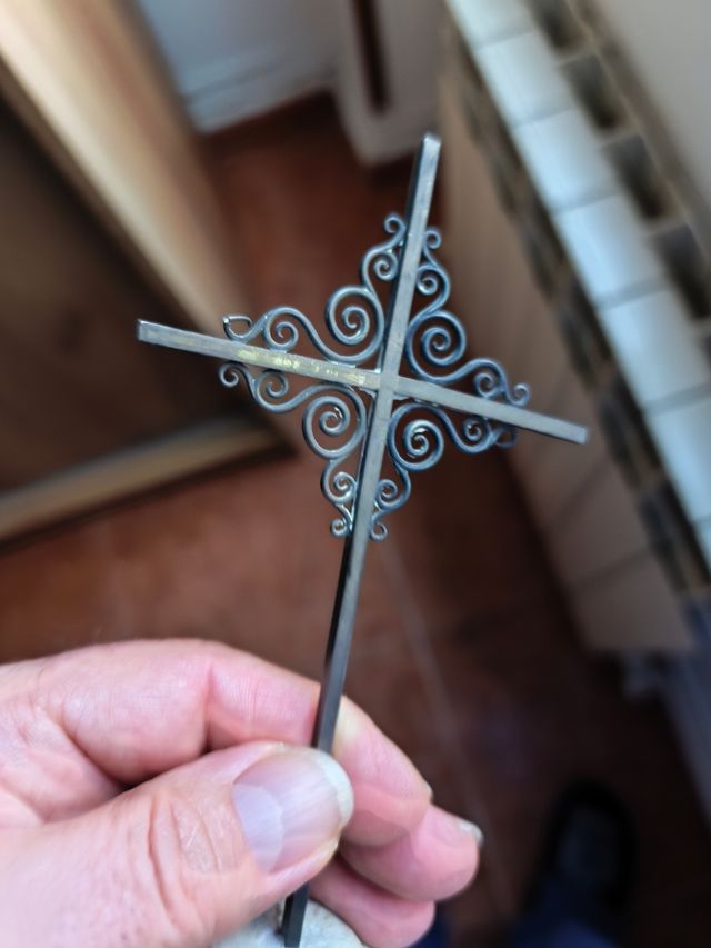 Importante piano da tavolo Cross in argento 925