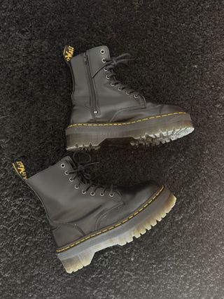 Botas Dr. Martens Negras Plataforma
