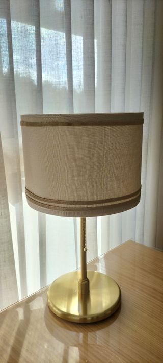 Pantalla lámpara mesa tela.