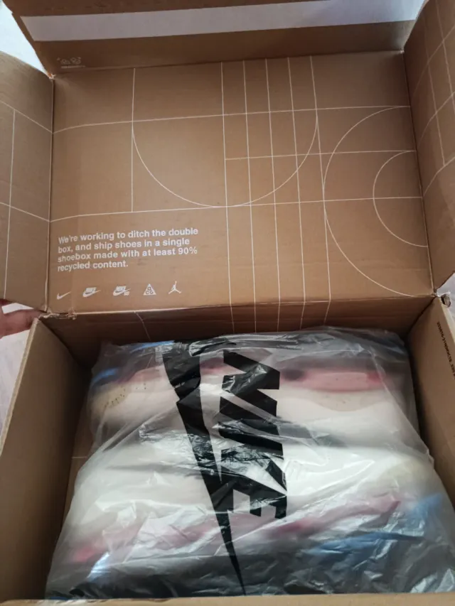 Nike Scorpion Talla 42