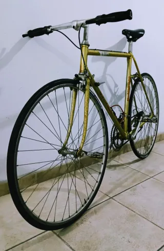 Bicicleta carretera Zeleris antigua