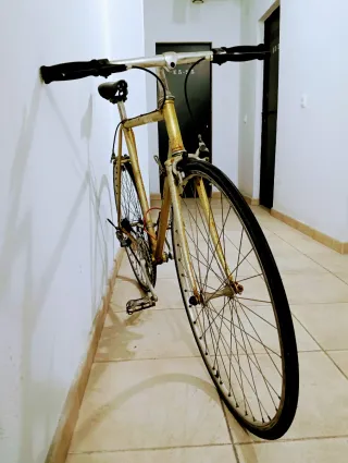 Bicicleta carretera Zeleris antigua