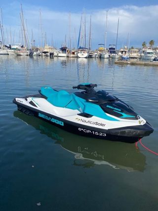 Lote 2 Barcos y 1 Moto de Agua