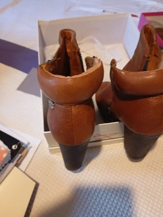 Botines piel blanda Adolfo Dominguez marrones