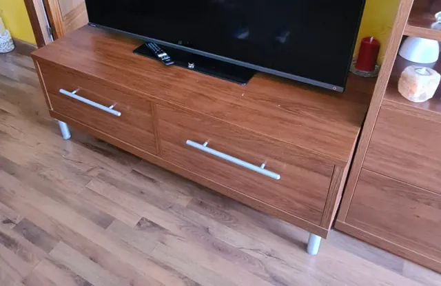 Mueble y vitrina de comedor