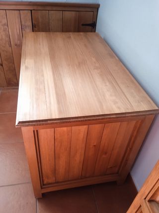 Cómoda de madera