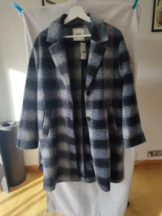 Abrigo cuadros sin estrenar. Talla ancha. 
