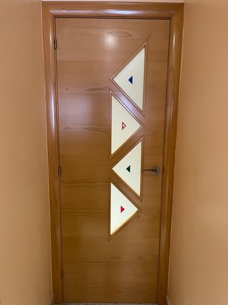 Puerta madera maciza