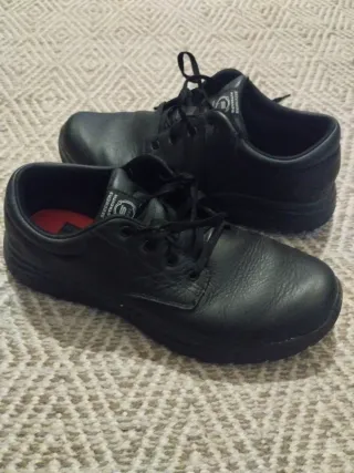 Zapatos Skechers Negros