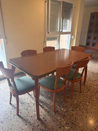 Mesa comedor extensible y 6 sillas madera