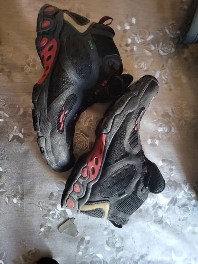 Botas Treksta Talla 43 Trekking