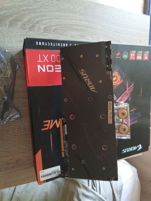 AORUS Tarjeta Gráfica AMD Radeon RX 6900 XT