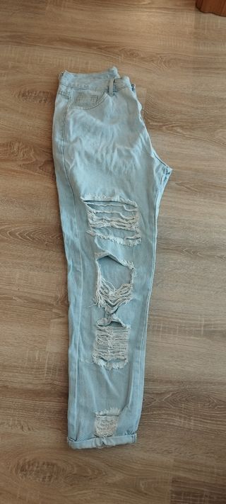 Pantalón vaquero Shein desgastado talla M