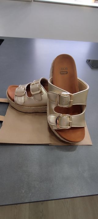 Sandalias plataforma esparto doradas