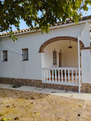 Casa de campo con terreno y piscina en Santa Elo 