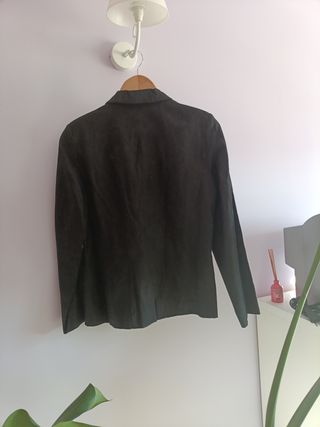 Traje de chaqueta y pantalón negro
