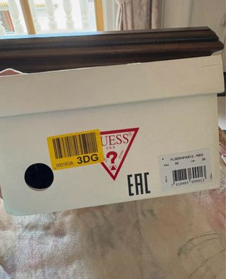 Zapatillas Guess Rojas Mujer