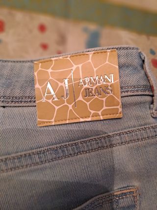 Pantalón vaquero azul claro Armani Jeans 