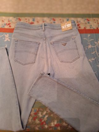 Pantalón vaquero azul claro Armani Jeans 