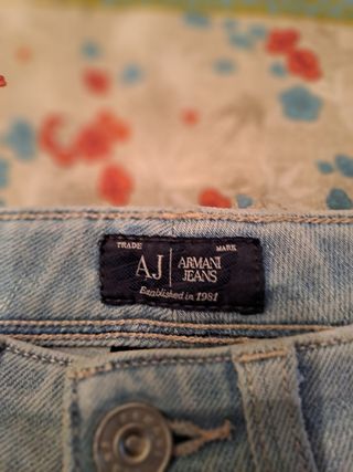 Pantalón vaquero azul claro Armani Jeans 