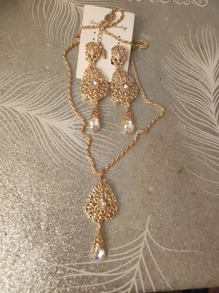 Conjunto árabe collar y pendientes 